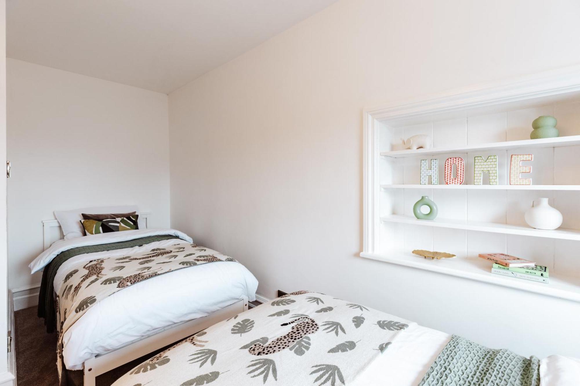 House With A Cinema And Games Room, Sleeps 17 Σριούσμπερι Εξωτερικό φωτογραφία